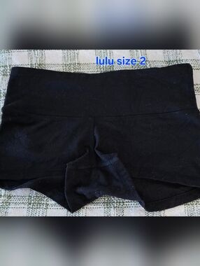 lululemon athletica Black Women’s Bike Shorts